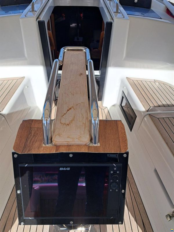 Hanse 348