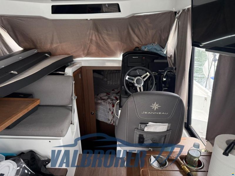 Jeanneau Merry Fisher 895