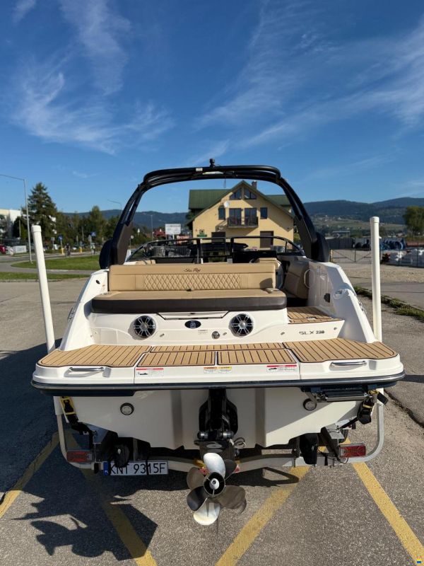 Sea Ray SLX230