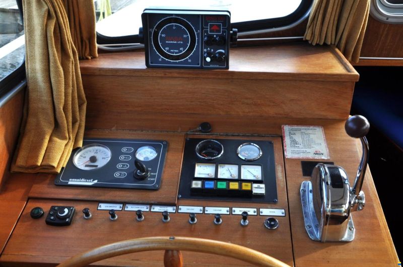 Linssen - Sint Jozef Vlet 950 Salon AK