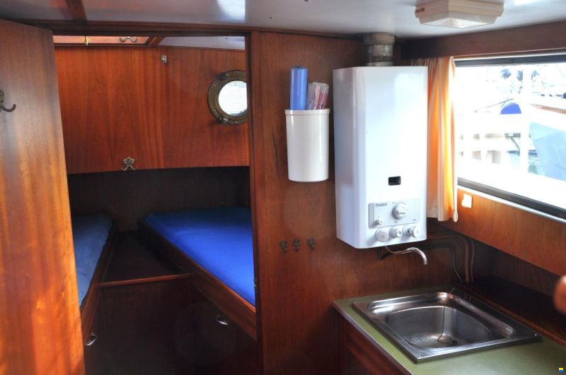 Linssen - Sint Jozef Vlet 950 Salon AK