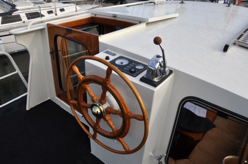 Linssen - Sint Jozef Vlet 950 Salon AK