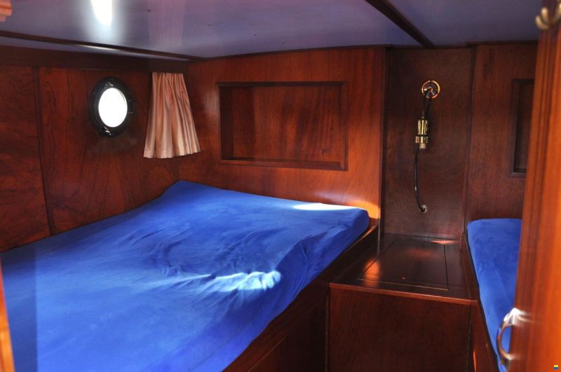 Linssen - Sint Jozef Vlet 950 Salon AK