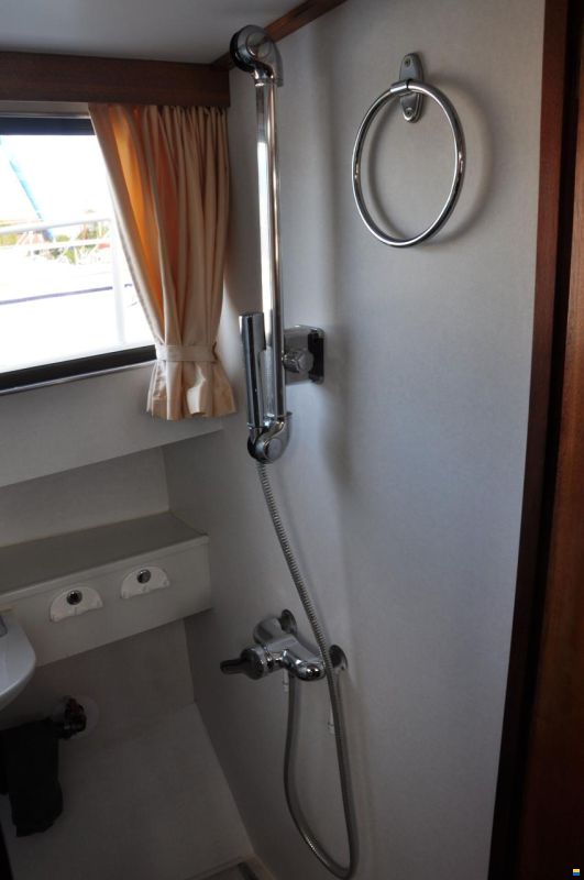 Linssen - Sint Jozef Vlet 950 Salon AK