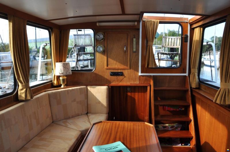 Linssen - Sint Jozef Vlet 950 Salon AK