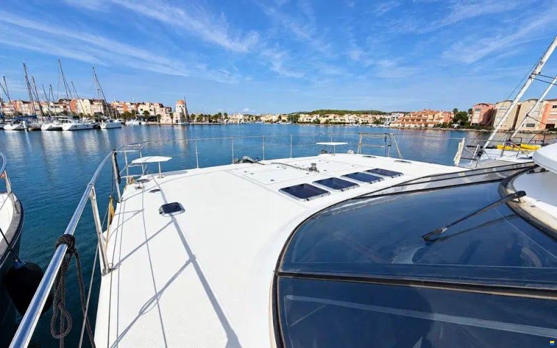 Charter Cats Prowler 48