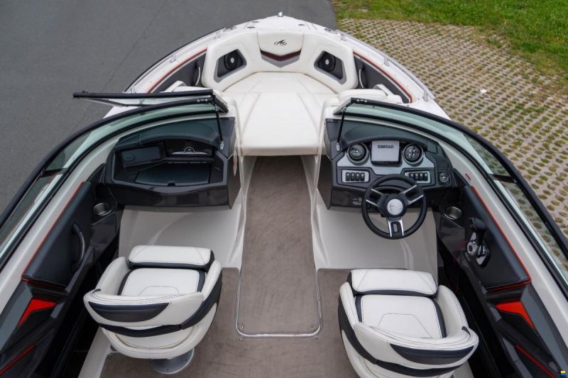 Monterey 238 Super Sport