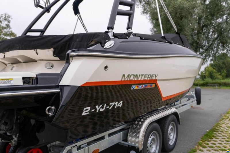 Monterey 238 Super Sport