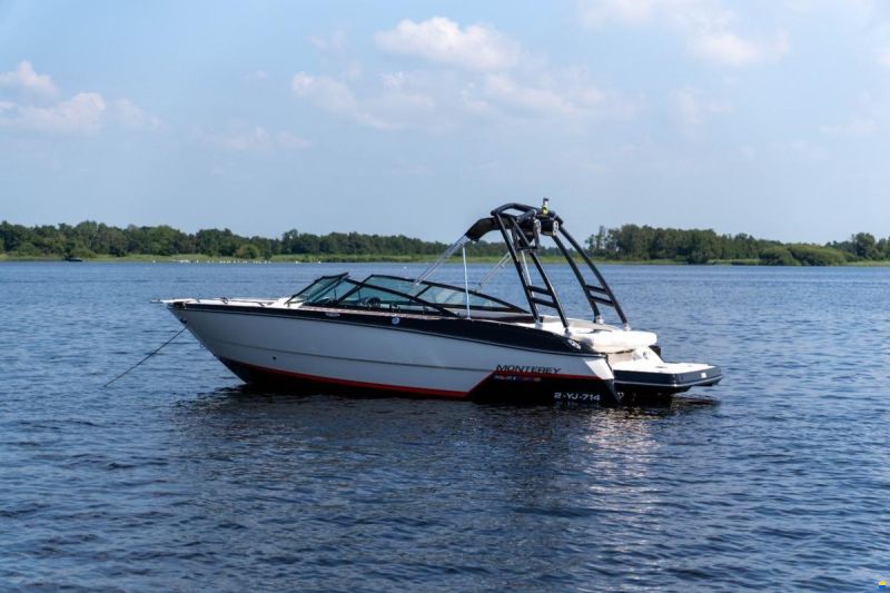 Monterey 238 Super Sport