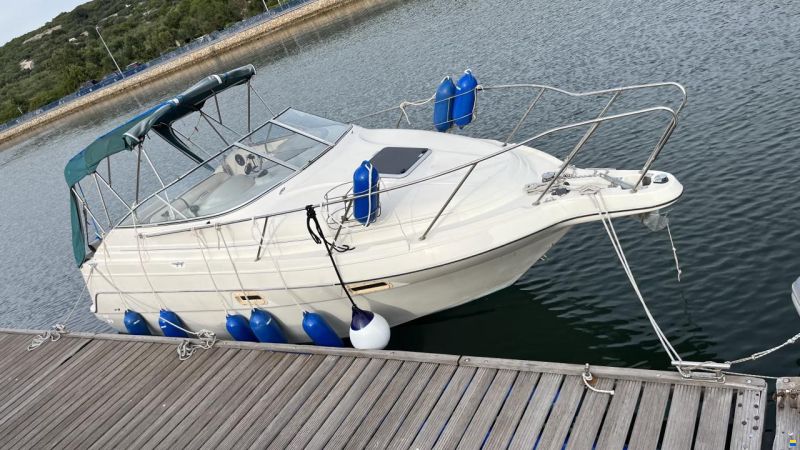 Maxum 2400 SCR