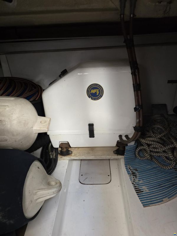 Sealine F42/5