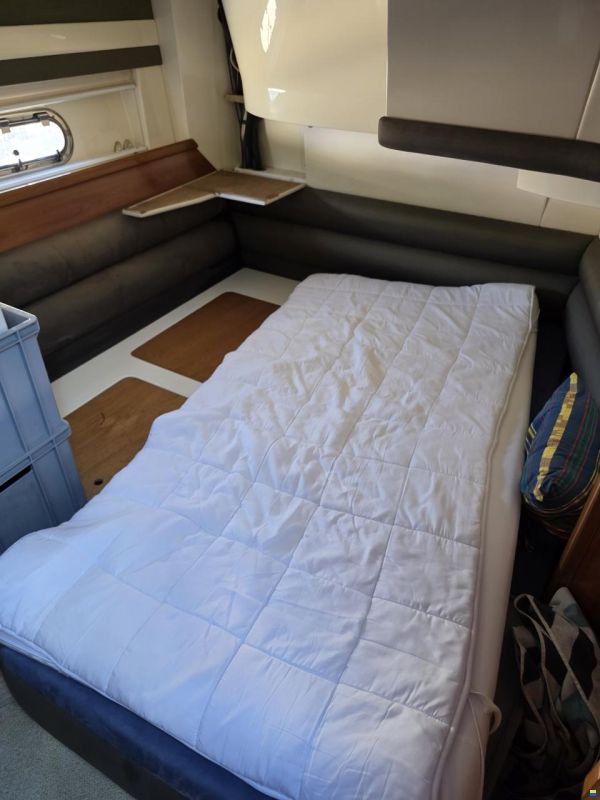 Sealine F42/5