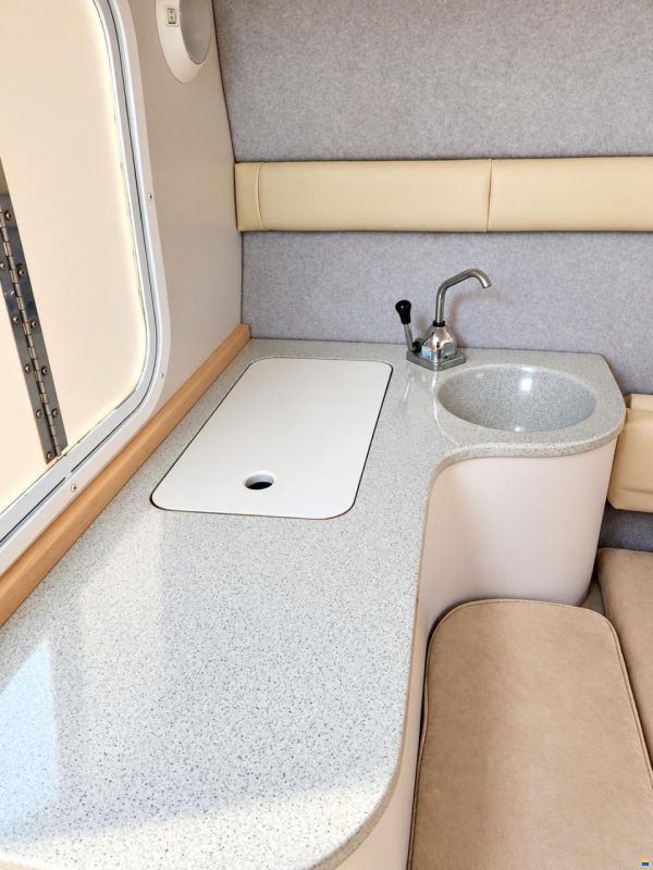 Crownline 210 CCR