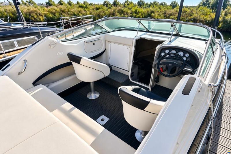 Crownline 210 CCR