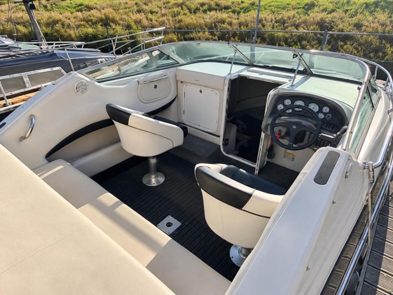 Crownline 210 CCR