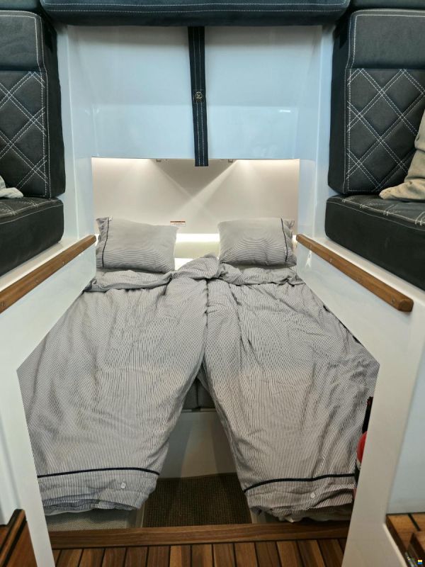 Axopar 37 XC Aft Cabin 2x300hk Mercury Verado X