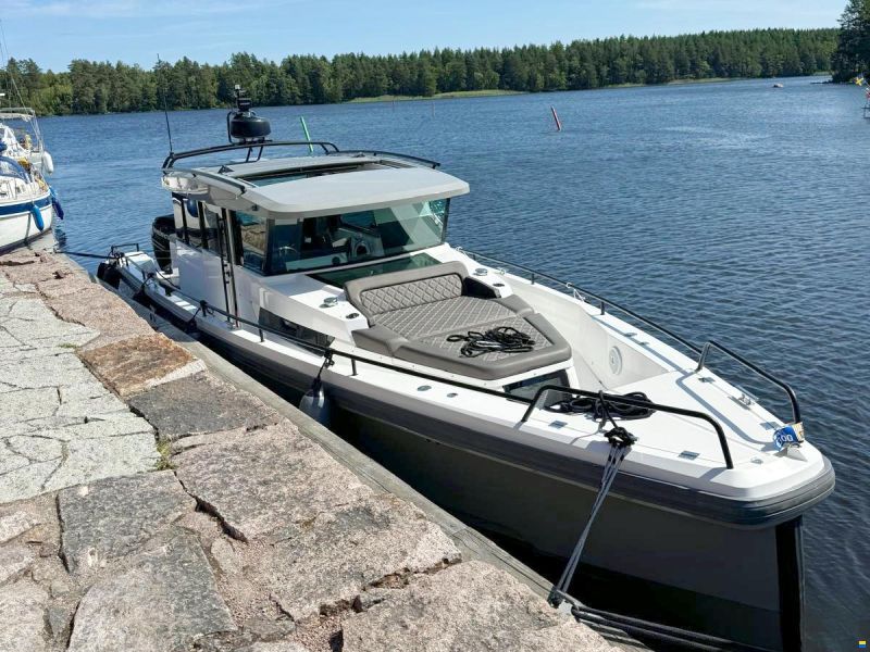Axopar 37 XC Aft Cabin 2x300hk Mercury Verado X