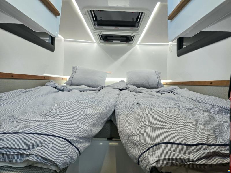 Axopar 37 XC Aft Cabin 2x300hk Mercury Verado X