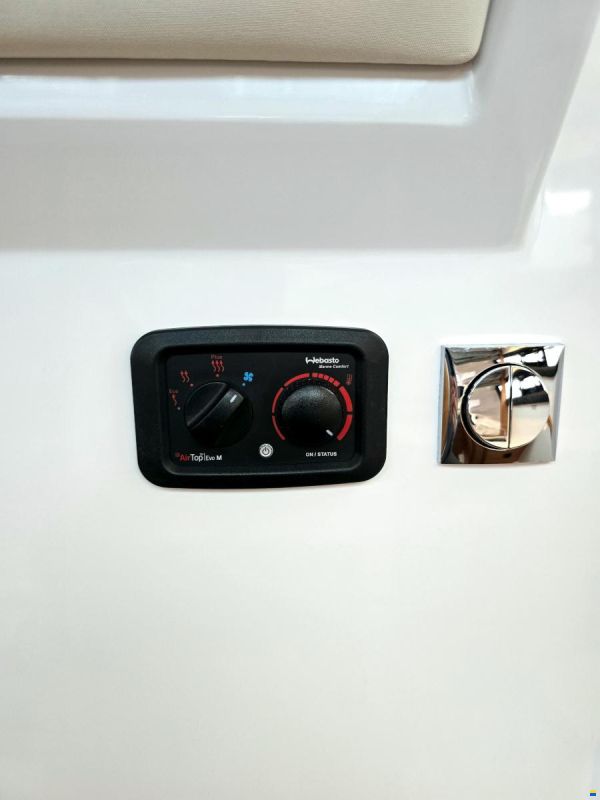 Axopar 37 XC Aft Cabin 2x300hk Mercury Verado X