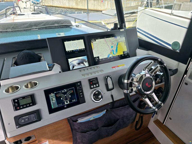 Axopar 37 XC Aft Cabin 2x300hk Mercury Verado X