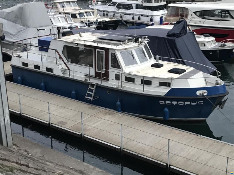 Wohnschiff