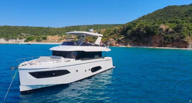 Absolute Navetta 52