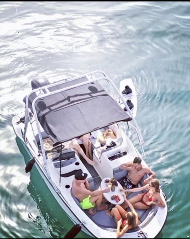 Bayliner Element M17
