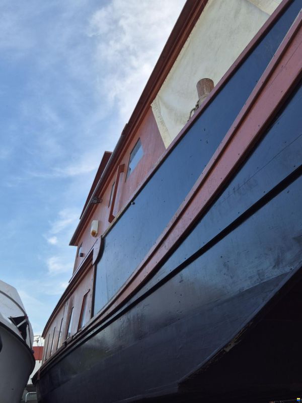Witti Boots- und Zillenbau Hausboot