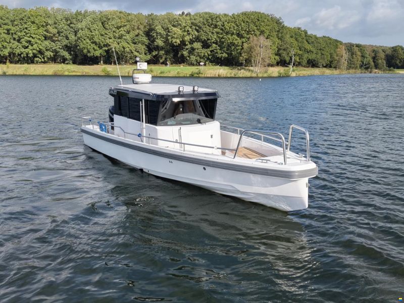 Axopar 28 Cabin