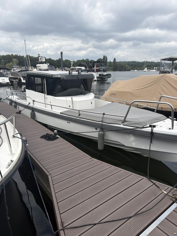 Axopar 28 Cabin