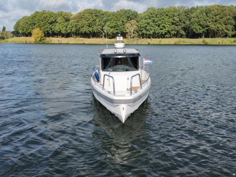 Axopar 28 Cabin