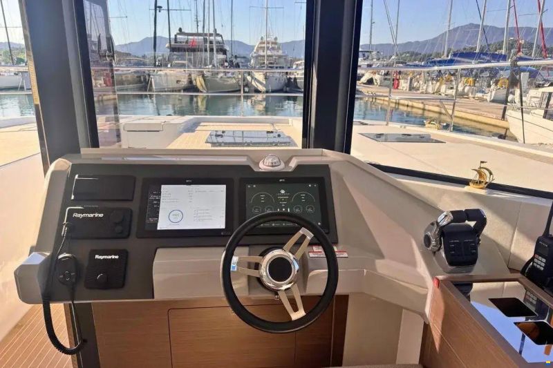 Leopard 53 Powercat