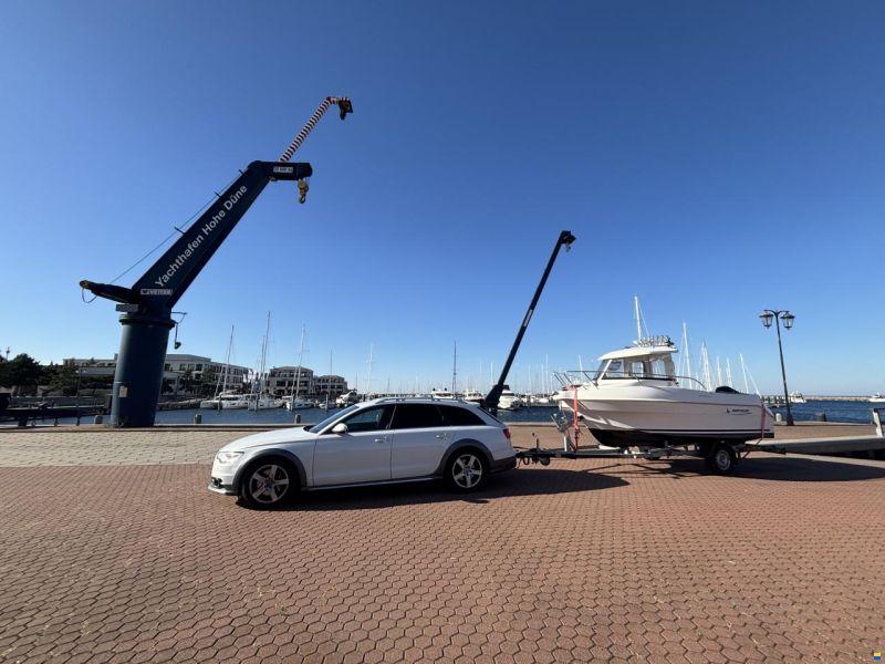 Quicksilver Pilothouse 500