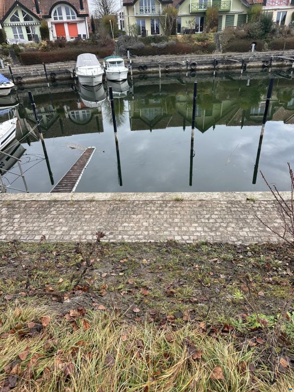 Bootsplatz am Broyekanal