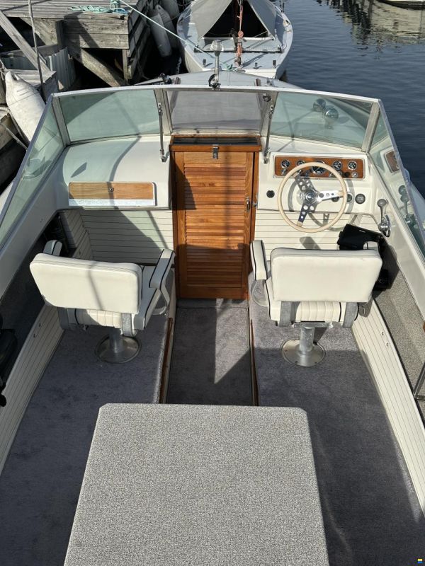 Chris Craft Lancer 23