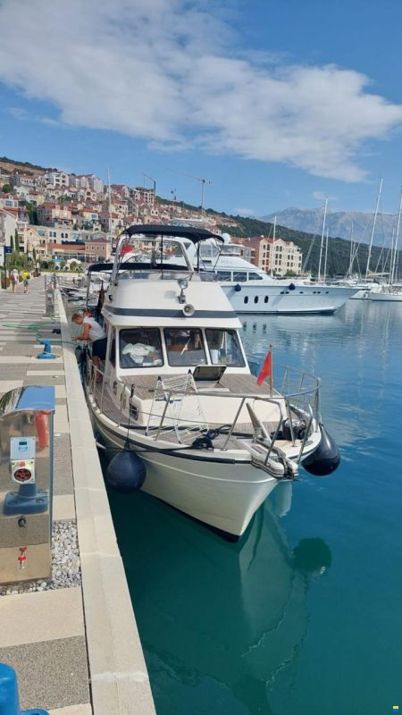 AMS Marine Trawler 39