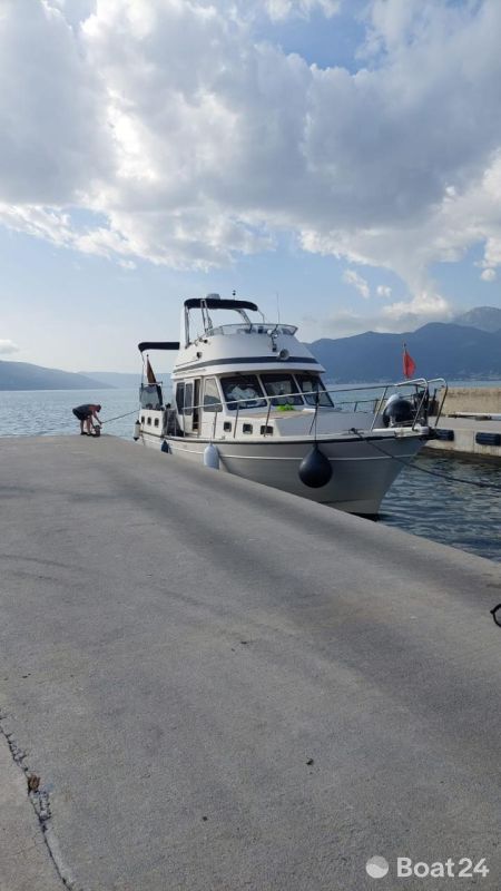 AMS Marine Trawler 39