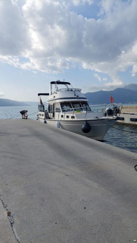 AMS Marine Trawler 39