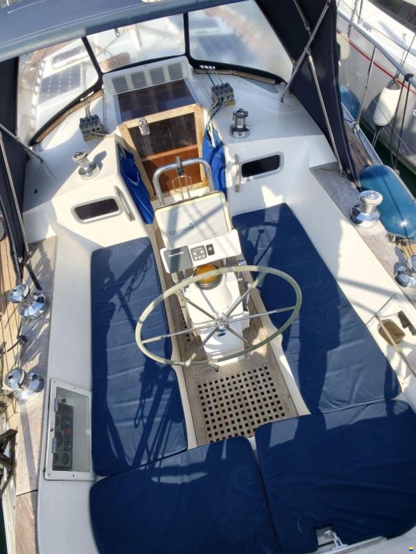 Trident Marine Warrior 40 MK II
