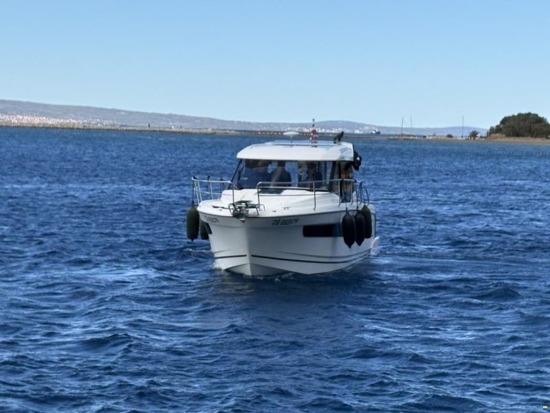 Jeanneau Merry Fisher 895