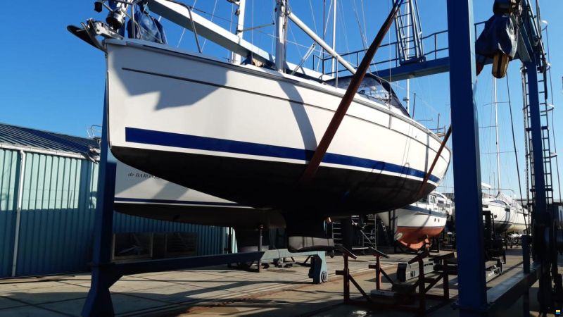 Hunter 27