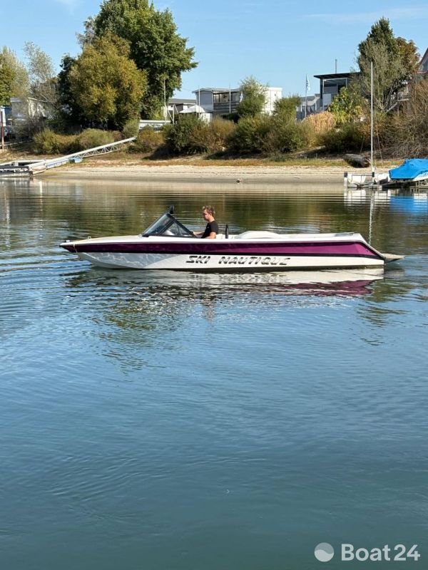 Correct Craft Ski Nautique