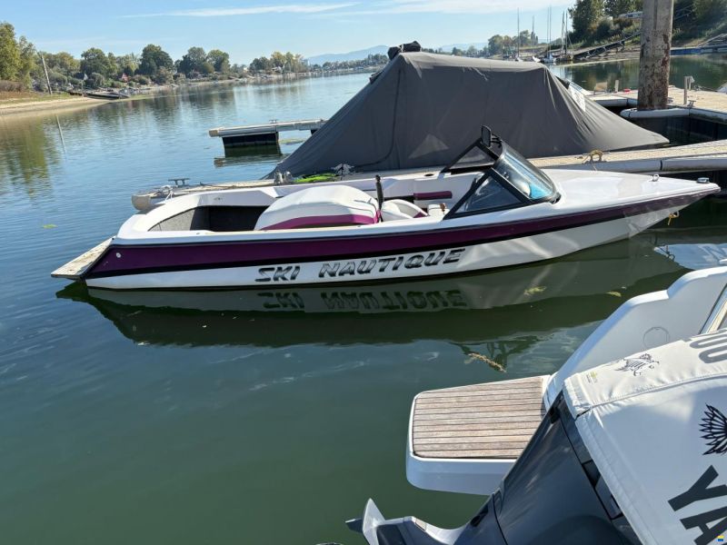 Correct Craft Ski Nautique