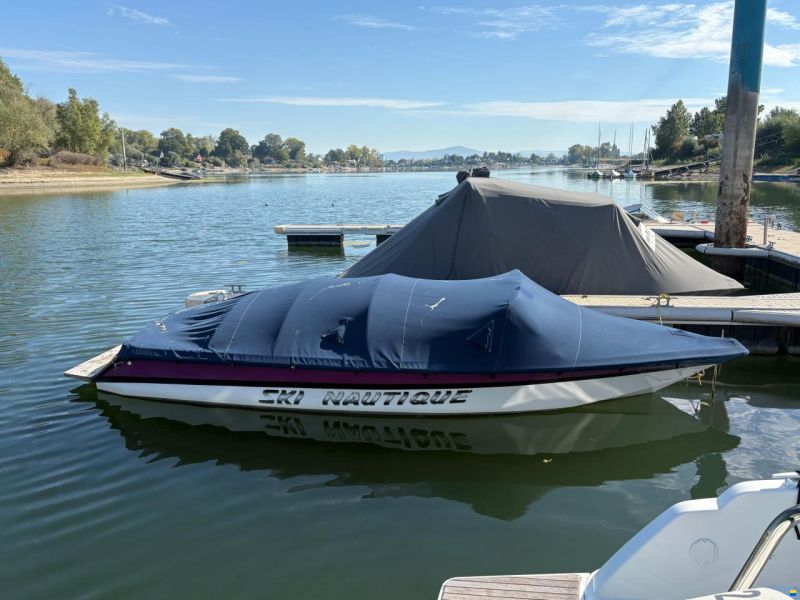 Correct Craft Ski Nautique