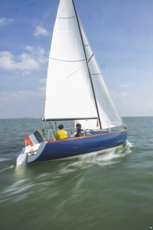 Beneteau First Class 8