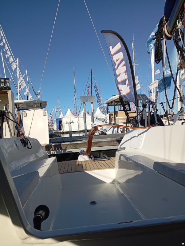 Beneteau First Class 8