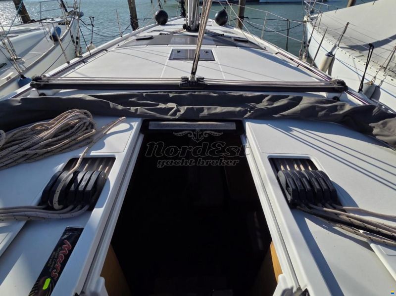 Dufour 470