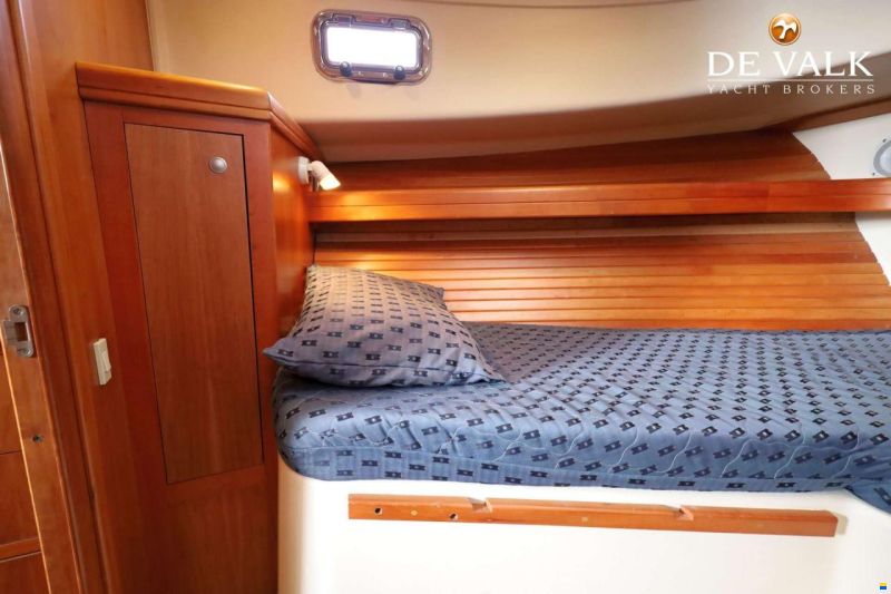 Mainship 34 Rumrunner II