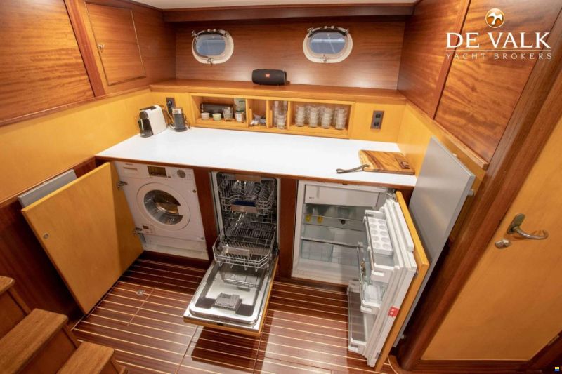 Feadship Van Lent
