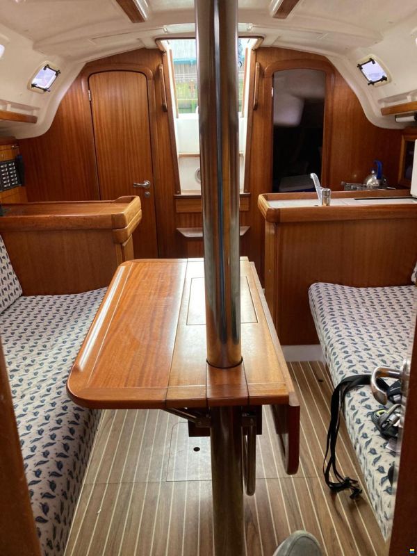 Dufour 32 Classic